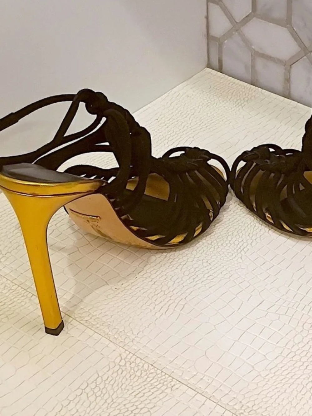 🔥 GUCCI Caged Angelique Heels EU 38.5 US 8/8.5 USED - Picture 6 of 16